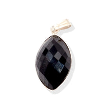 P0013 Oval Pendant With Black Sapphire